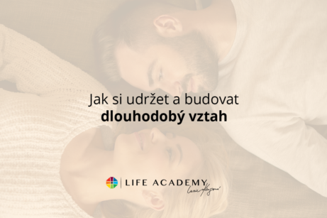 Objevte osvědčené strategie, jak si udržet vztah, budovat dlouhodobou lásku a rozhodnout, kdy mít dítě. Praktické rady od Life Academy pro šťastné partnery.